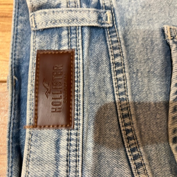 Hollister Jeans shorts women’s - Picture 2 of 6